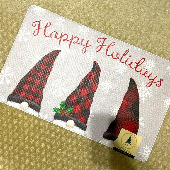⚡️ FLASH - Gnomes gray happy holidays mat - Picture 1 of 8